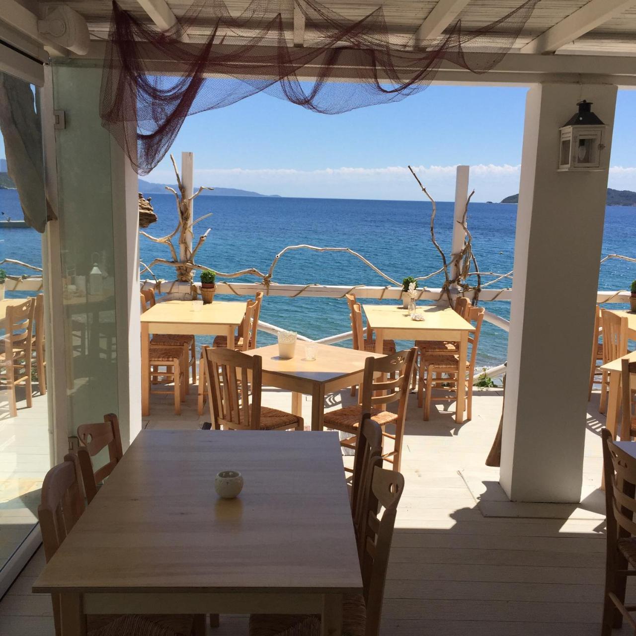 Mythos Skiathos Town Bagian luar foto